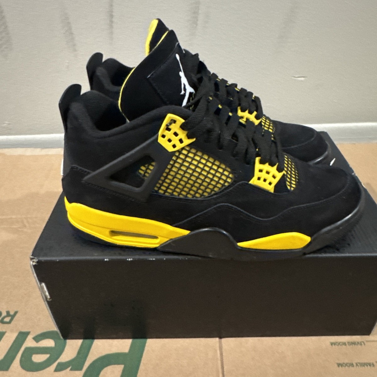 Size 8.5 Jordan 4 Retro Yellow Black Thunder DH6927017 | eBay
