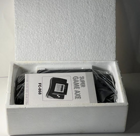 Game Axe Color Redant FC-868 Handheld NES Famicom Console Nintendo New 1989