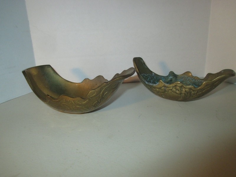 Lot of 2 Vintage Solid Brass Metal Pipe Holder Rest Bowl Hand Made In India
