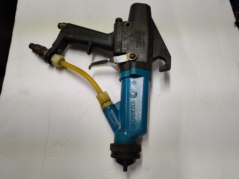 GRACO  PRO-4000 ELECTROSTATIC SPRAY GUN -UAED💲 GREAT DEAL 💲LOOK