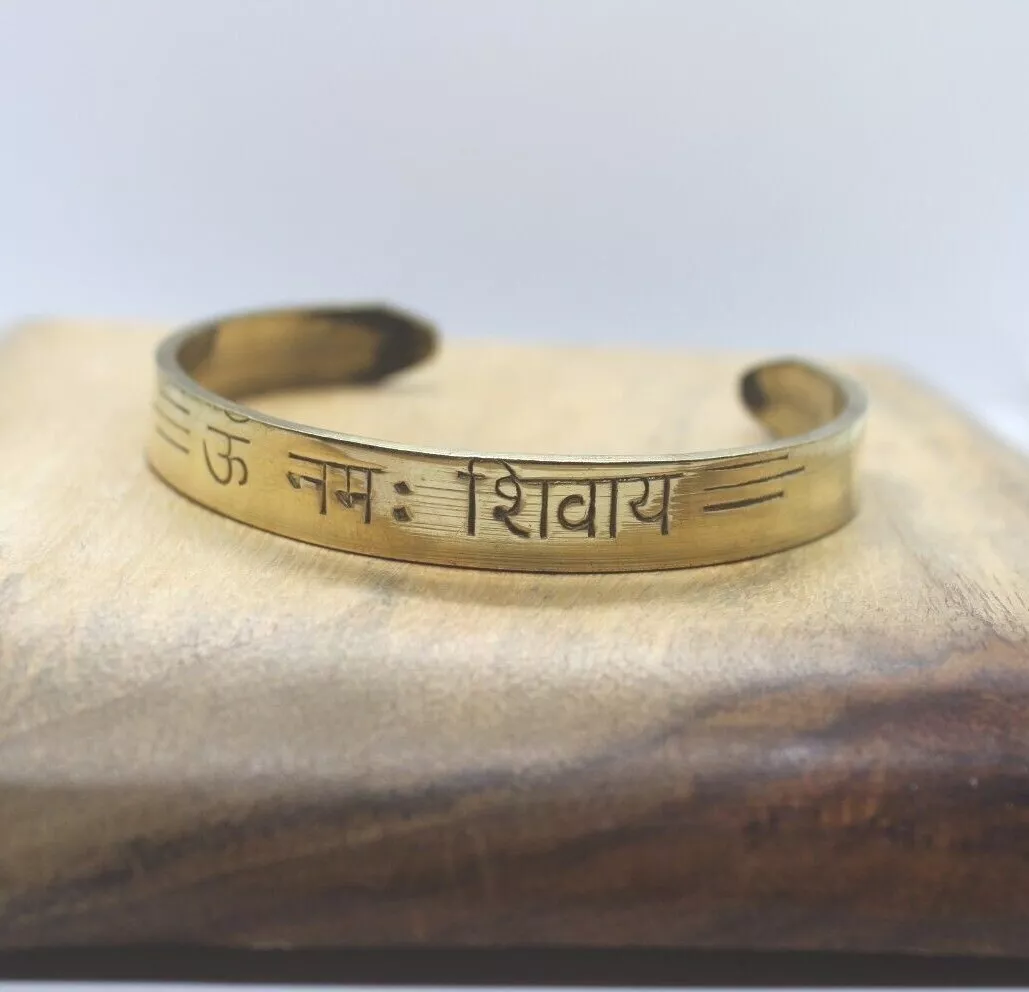 Buy Om Namah Shivay Silver Kada bracelet For Men Online – SilverStore.in