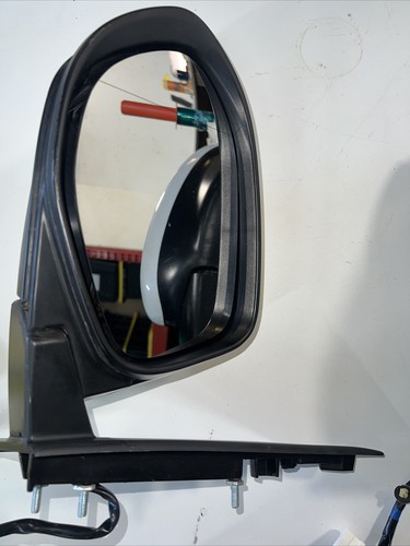14-17 HONDA ODYSSEY driver side view door mirror - Picture 3 of 3