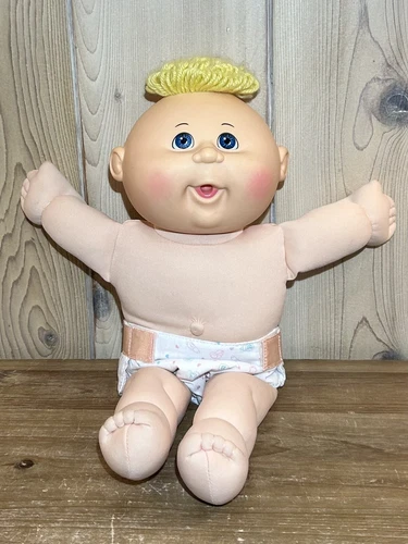 2015 Cabbage Patch BabyLand Exclusive Doll 17” Blonde Blue Eyes