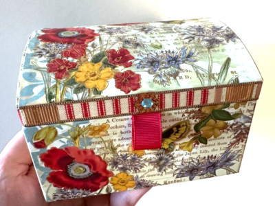  PUNCH STUDIO MUSIC BOX & 2 SOAP BARS Plays BEETHOVEN 9th SYMPH. Ode de Joy 