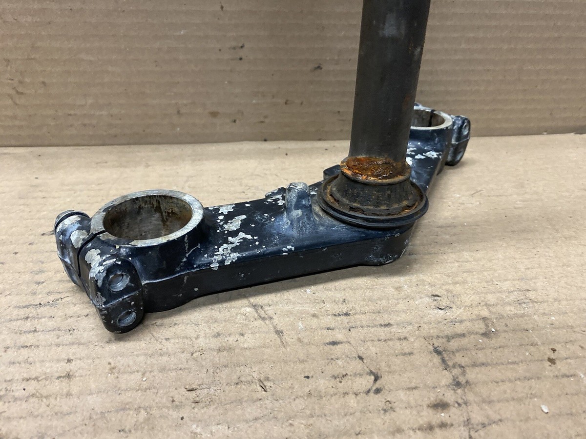 89 Kawasaki ZX750F Ninja Bottom Lower Triple Tree Clamp OEM ZX750