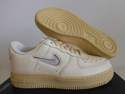 WMNS NIKE AIR FORCE 1 07 LX COCONUT MILK-LIGHT BONE SZ 5.5 [DO9456-100]