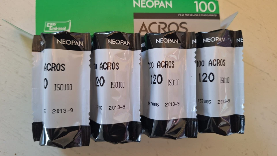 Fujifilm Neopan Acros 100, 120, 4rolls, Expired 2013, Fuji - Image 3 of 4