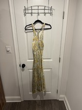 ASTR THE LABEL Yellow Floral Sun Dress, Open Back, Size Medium