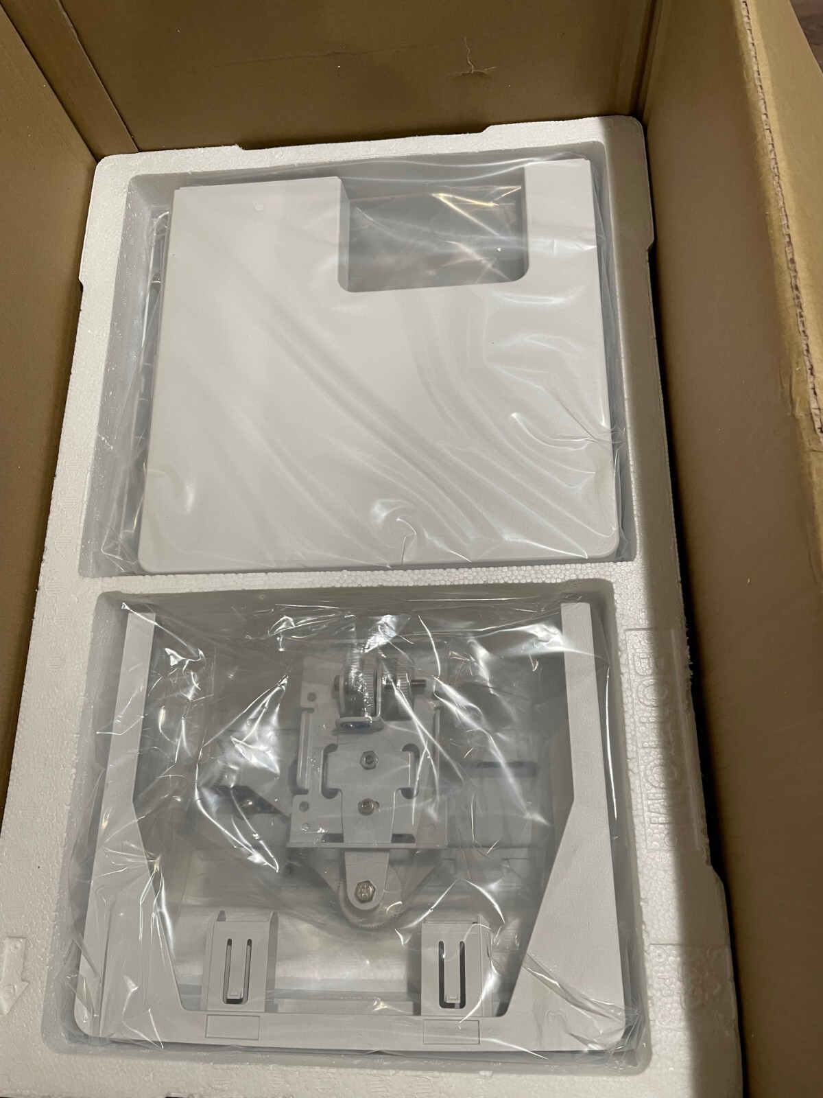 Epson UltraShort Throw Wall Mount for BrightLink V12HA06A05 ELPMB62 eBay