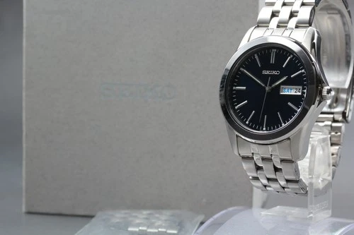 Vtg 1994 N MINT Seiko 7N43-0AM0 Day-Date Black Dial Quartz Mens Watch JAPAN