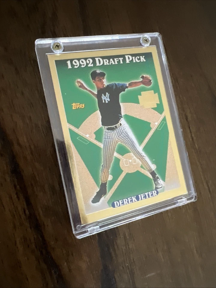 2001 TOPPS ARCHIVES GOLD BORDER DEREK JETER #6 1993 RC YANKEES ROOKIE HOF - Image 3 of 4