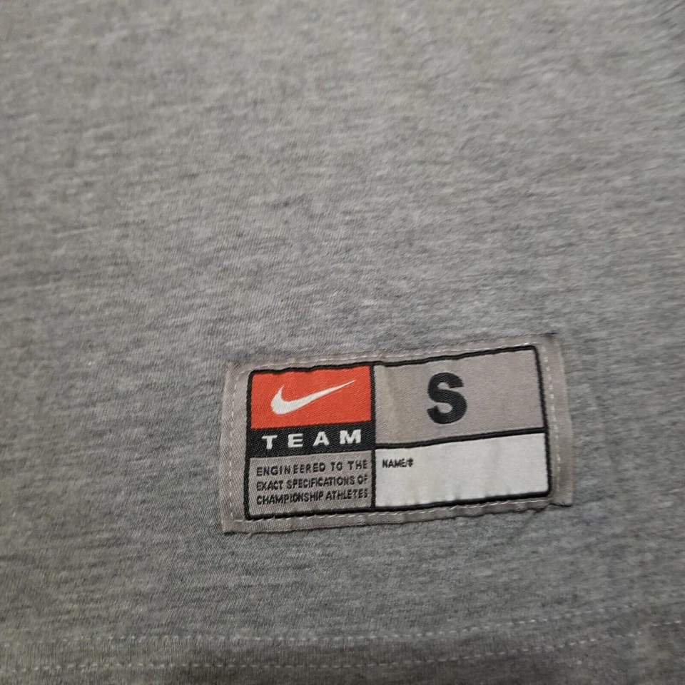 Oregon Ducks Nike Team Short Sleeve Shirt Men's Size Small Gray Heathered - Image 4 of 4