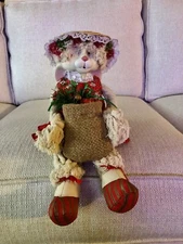 House of Lloyd Bunny "Flossie" Christmas Around the World 1993 Shelf Sitter VTGE