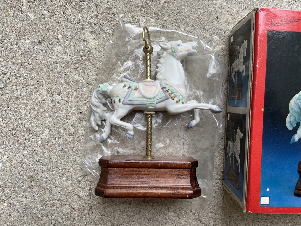 New Vintage Artmark Fine Porcelain Bisque Carousel Horse Christmas