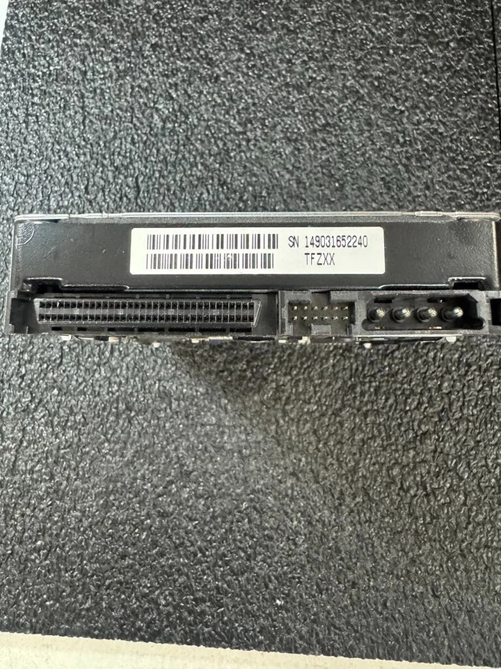 Dell 446PC XC09L011-02-C 9,1GB 7.2K RPM Ultra-160 SCSI 68-Pin 4MB Cache HDD3.5" - Image 4 of 4