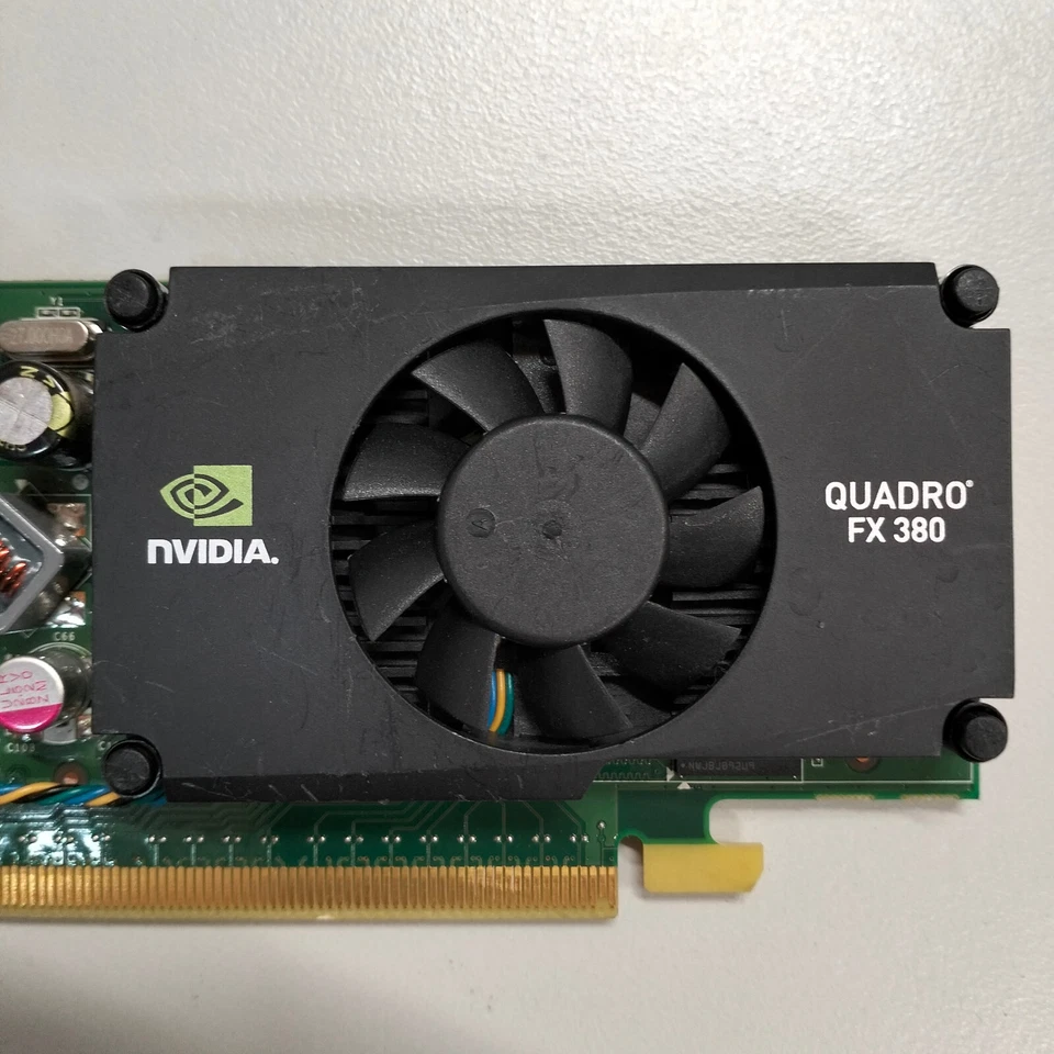 NVIDIA Quadro FX 380 LP 512MB DDR3 PCIe 2.0 x16 28W Graphics Card GPU - Image 2 of 4