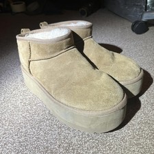 Mid-top Platform Uggs
