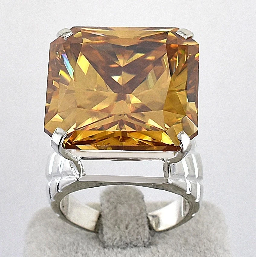 RARO Anillo Solitario de Diamantes Champagne Tratados Certificado 16.20 Ct en Plata 925. Foto 2 de 4