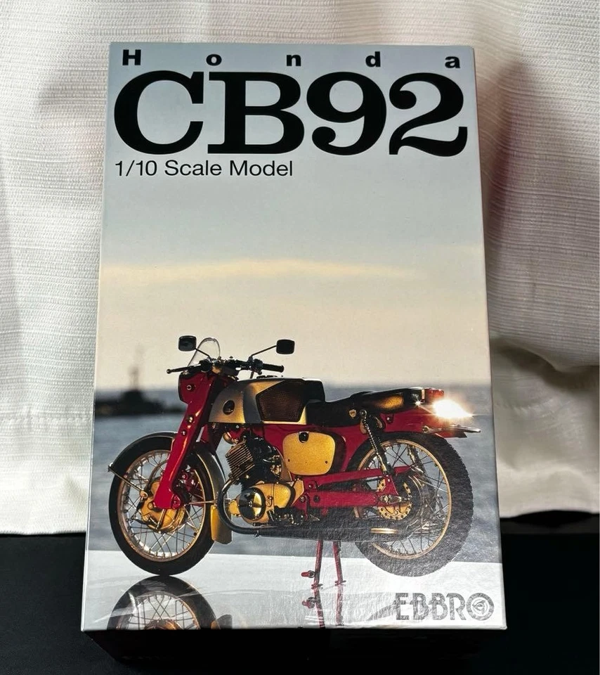 Ebbro Honda Cb92 1/10 Scale Model Kit Complete Motorcycle Replica Collectible - Image 3 of 4