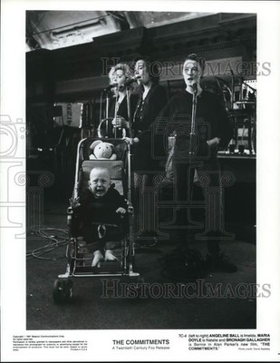 1991 Press Photo The starring cast in a scene from ''The Commitments.''