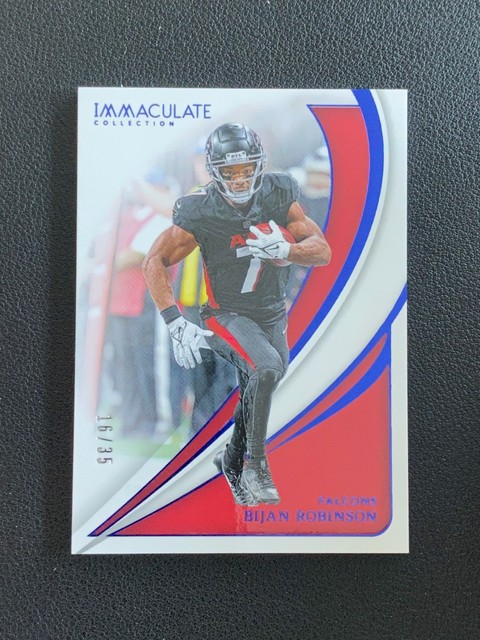 Bijan Robinson 2024 Panini Immaculate Collection Blue 16/35 #32