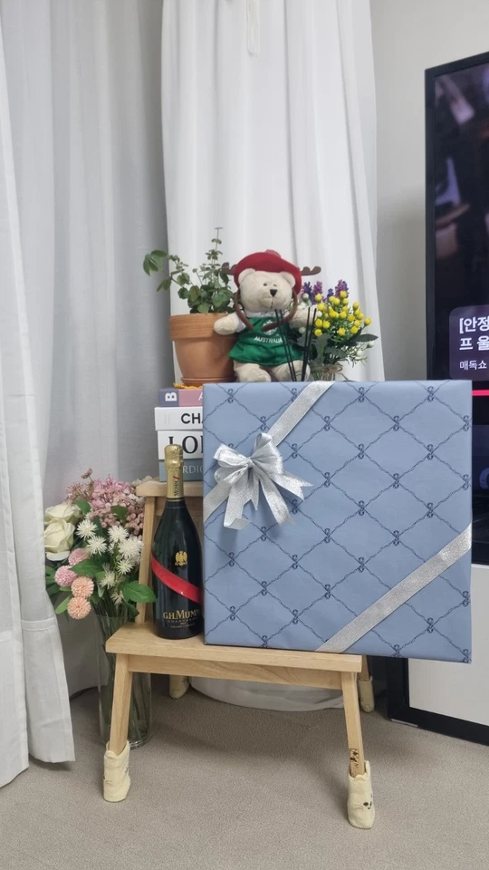 Lego 31198 Art The Beatles The 4in1 Art Set Brand New Sealed The Free Gift Wrap  - Image 3 of 4