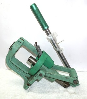 RCBS ROCK CHUCKER HEAVY DUTY SOLID CAST IRON SINGLE STAGE RELOADING PRESS