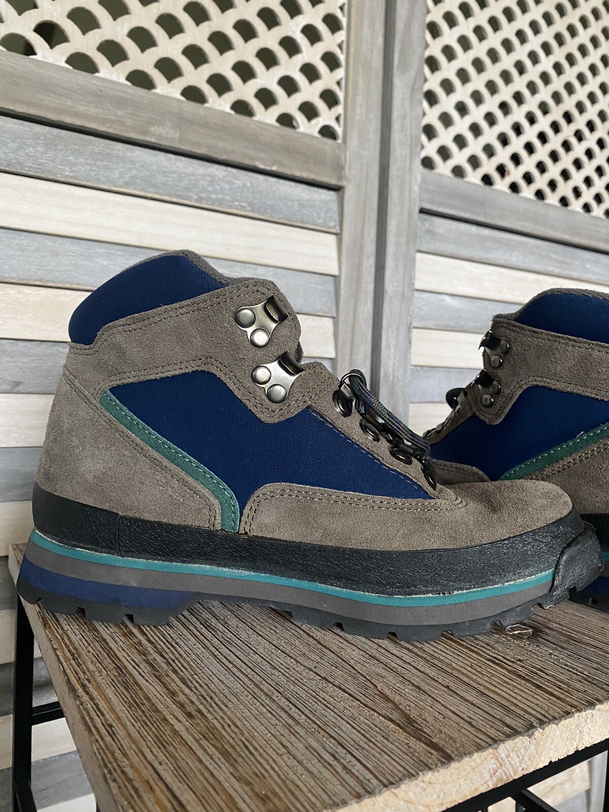 Coleman Mens Leather Hiking Boots Size 6.5 Junior Outdoor Trekking Shoes-image