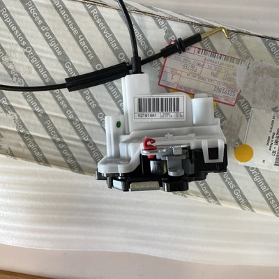 2020 Fiat 500 Drivers OFFSIDE Front Door Lock Catch Actuator 