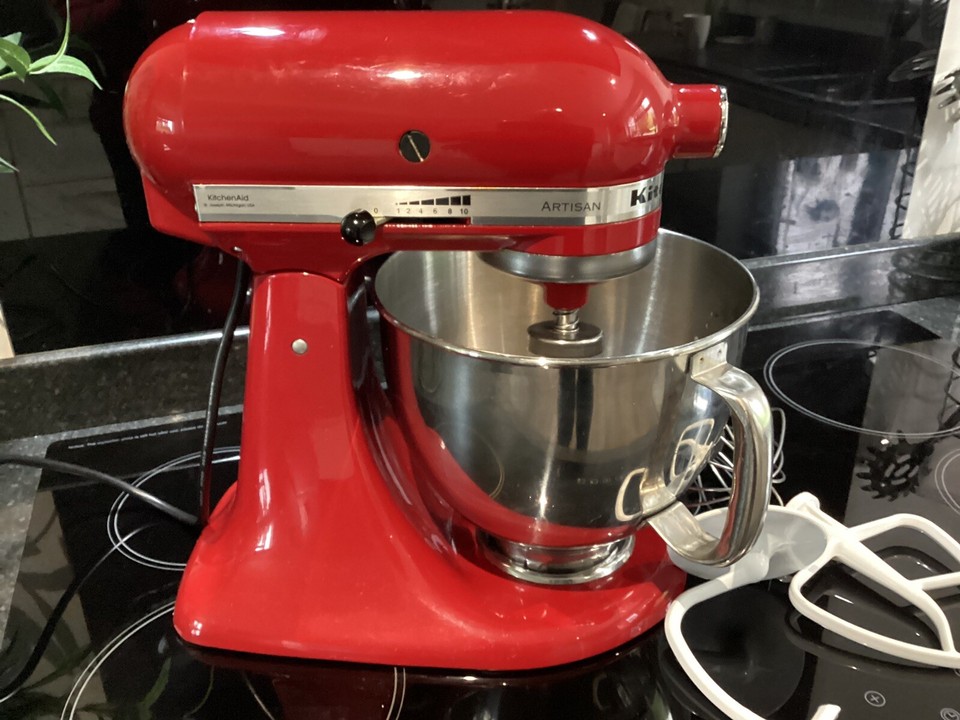 STUNNING KITCHENAID ARTISAN MIXER, EMPIRE RED, WITH ATTACHMENTS & BOWL