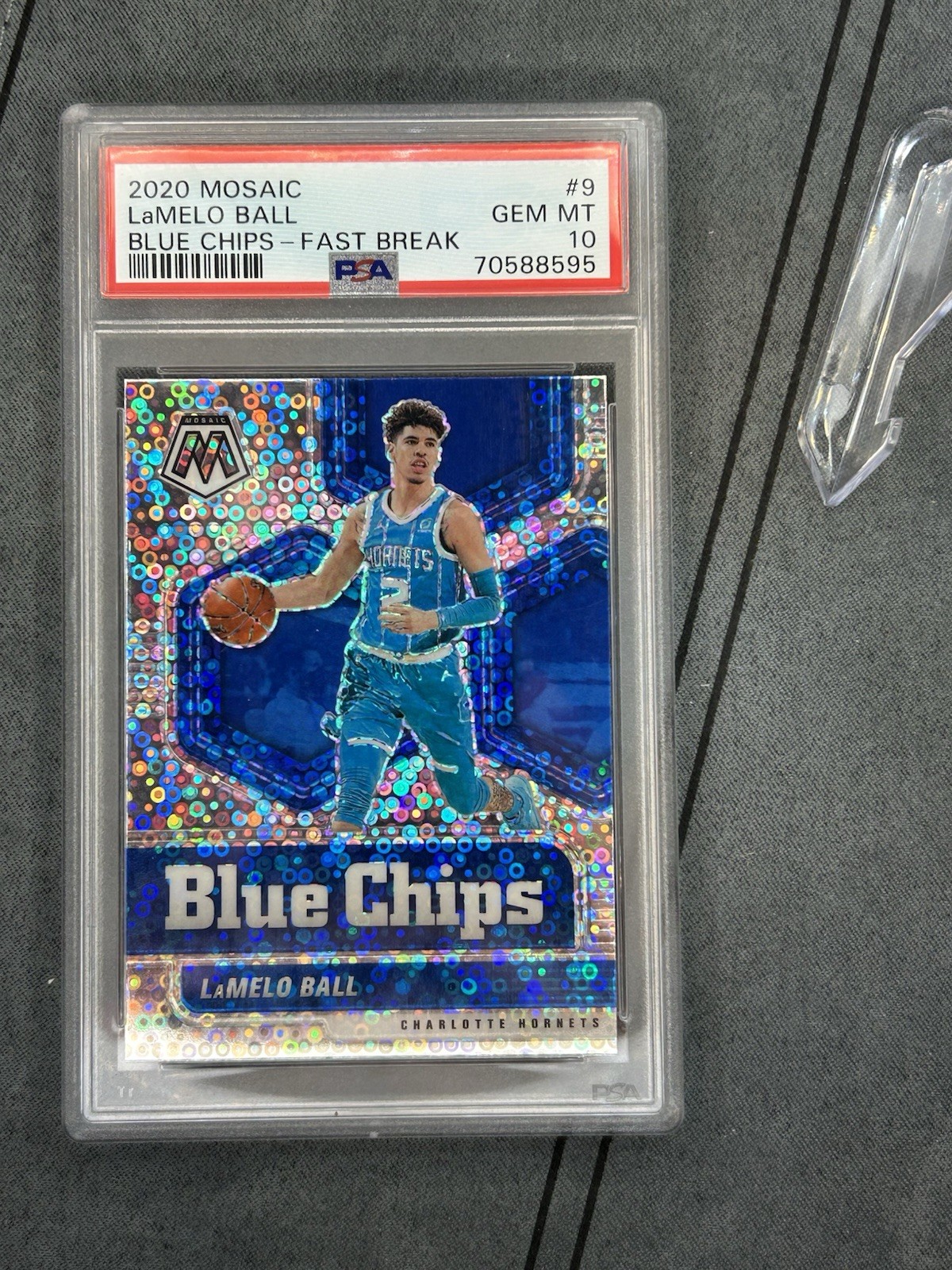 2020 PANINI MOSAIC #9 Rookie LAMELO BALL BLUE CHIPS-FAST BREAK PSA 10 GEM MINT