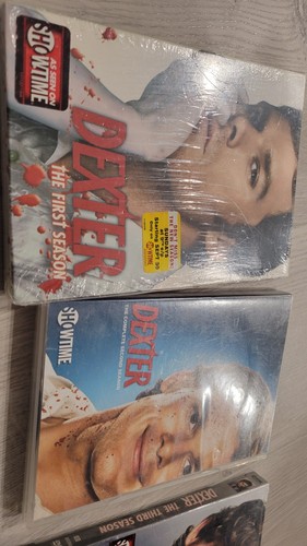 Dexter: The Complete Series (Seasons 1-8, DVD) - Picture 2 of 17
