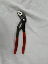 KNIPEX ( 87 01 180 ) 7.25 IN COBRA WATER PUMP PLIERS #476311