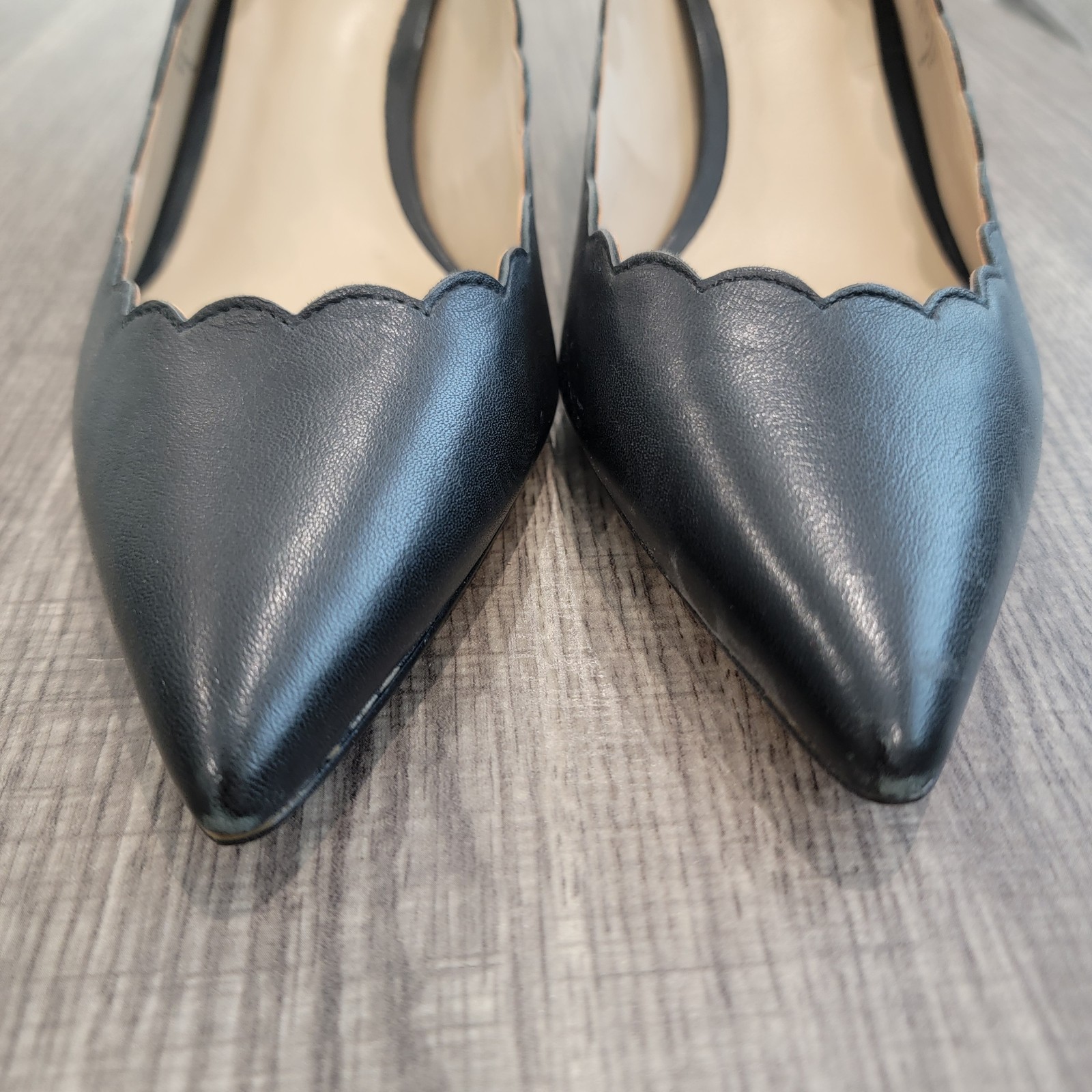 Lands' End Pointer Toe Black Leather Scalloped Pu… - image 6