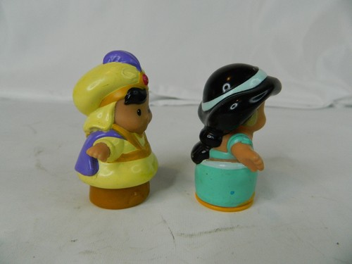 Fisher Price Little People Disney Aladdin and Jasmine Figures - Picture 5 of 7