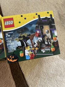 LEGO Seasonal: Trick or Treat Halloween Set (40122)