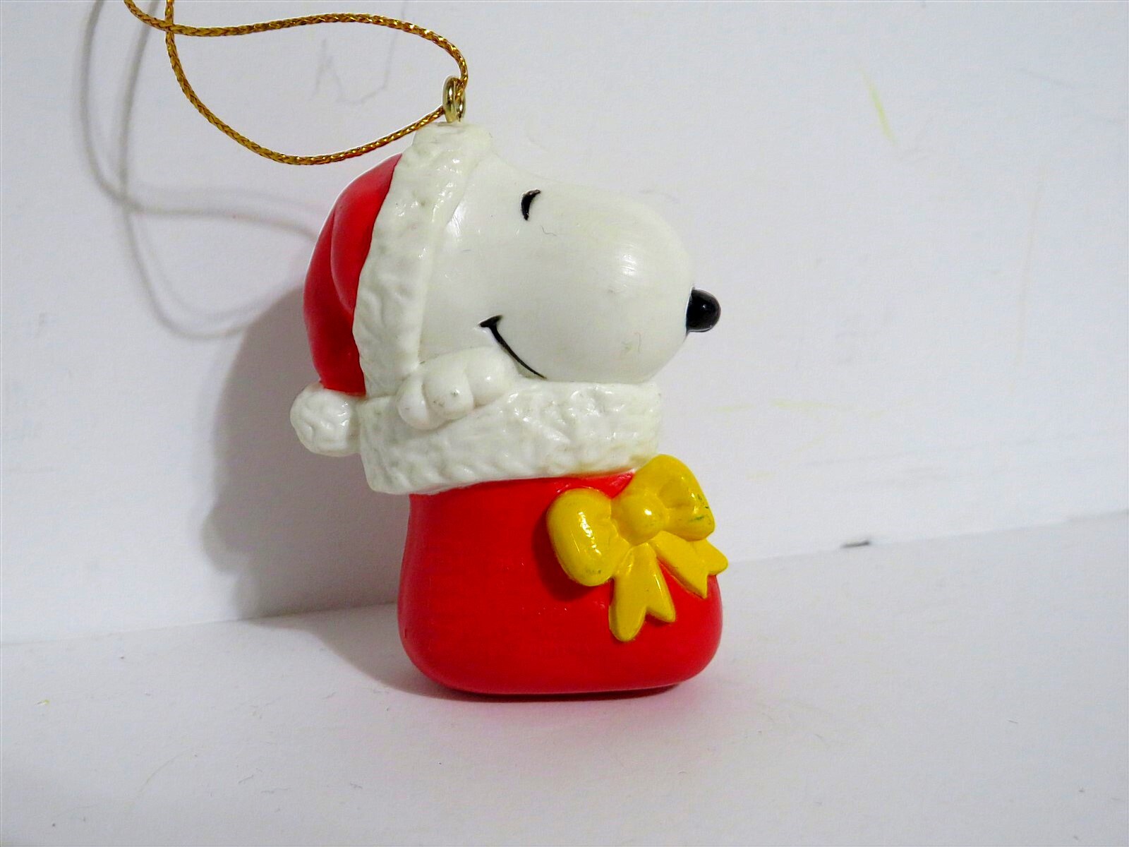 Vintage Snoopy Peanuts Charlie Brown Christmas Ornament Applause 1990