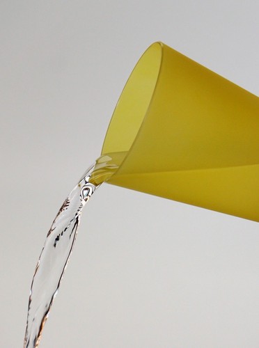 100 gelbe Plastik Mehrweg Trinkbecher 0,4 l Partybecher Becher Plastikbecher - Bild 4 von 5