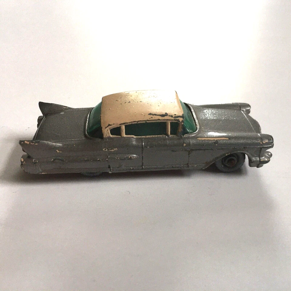 Lesney Matchbox Cadillac Sixty Special Nº 27 Ruedas Gris Plata Diecast 75 1961 Foto 4 de 4