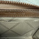 Foto 8 di 10