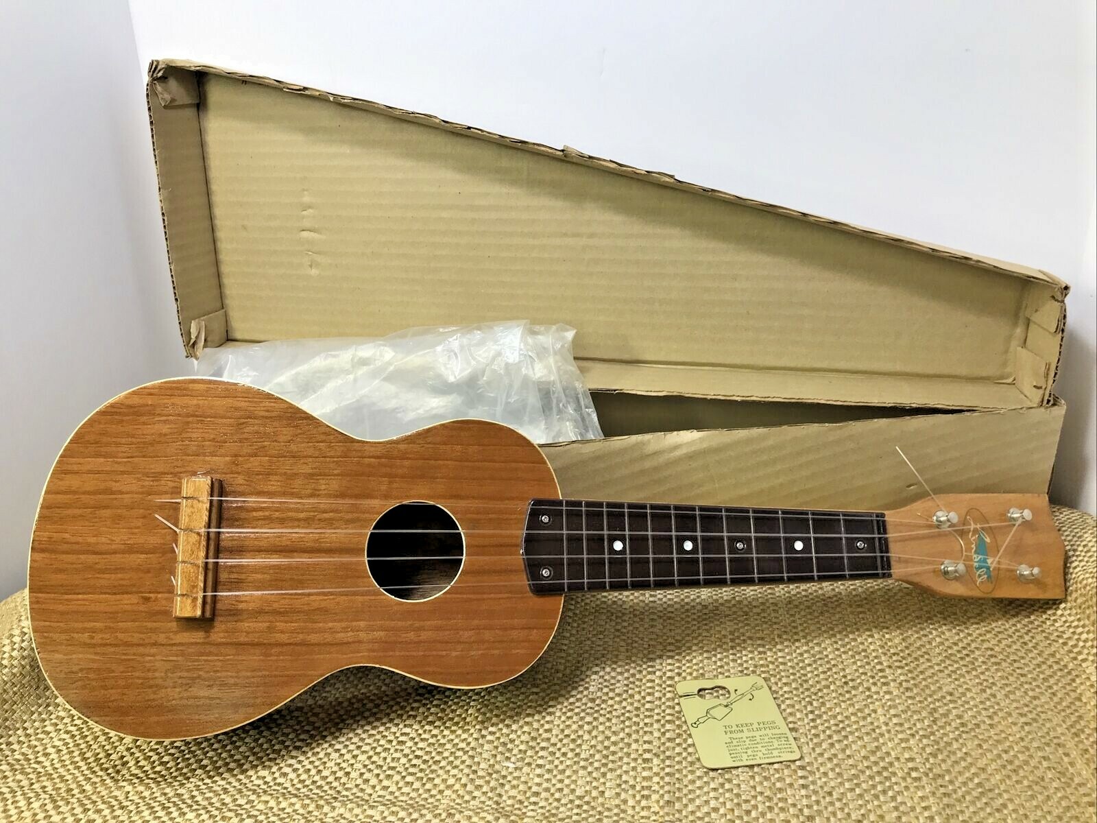 Vintage 1960s Lindell Ukulele New Unused Original Box 4 String Wood