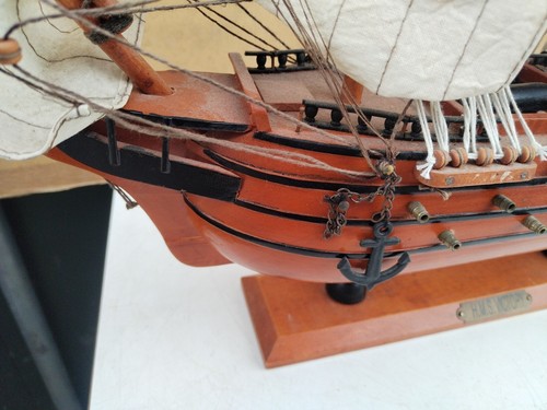 A MODEL OF H.M.S VICTORY Wooden Ship Large - Foto 3 di 23