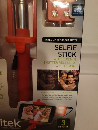 Itek by Soundlogic Selfie-Stick with built in shutter release & 4 led flash - Picture 2 of 5