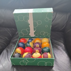 VINTAGE ARAMITH BELGIAN POOL BILLIARD BALLS 2-1/4" FULL SET