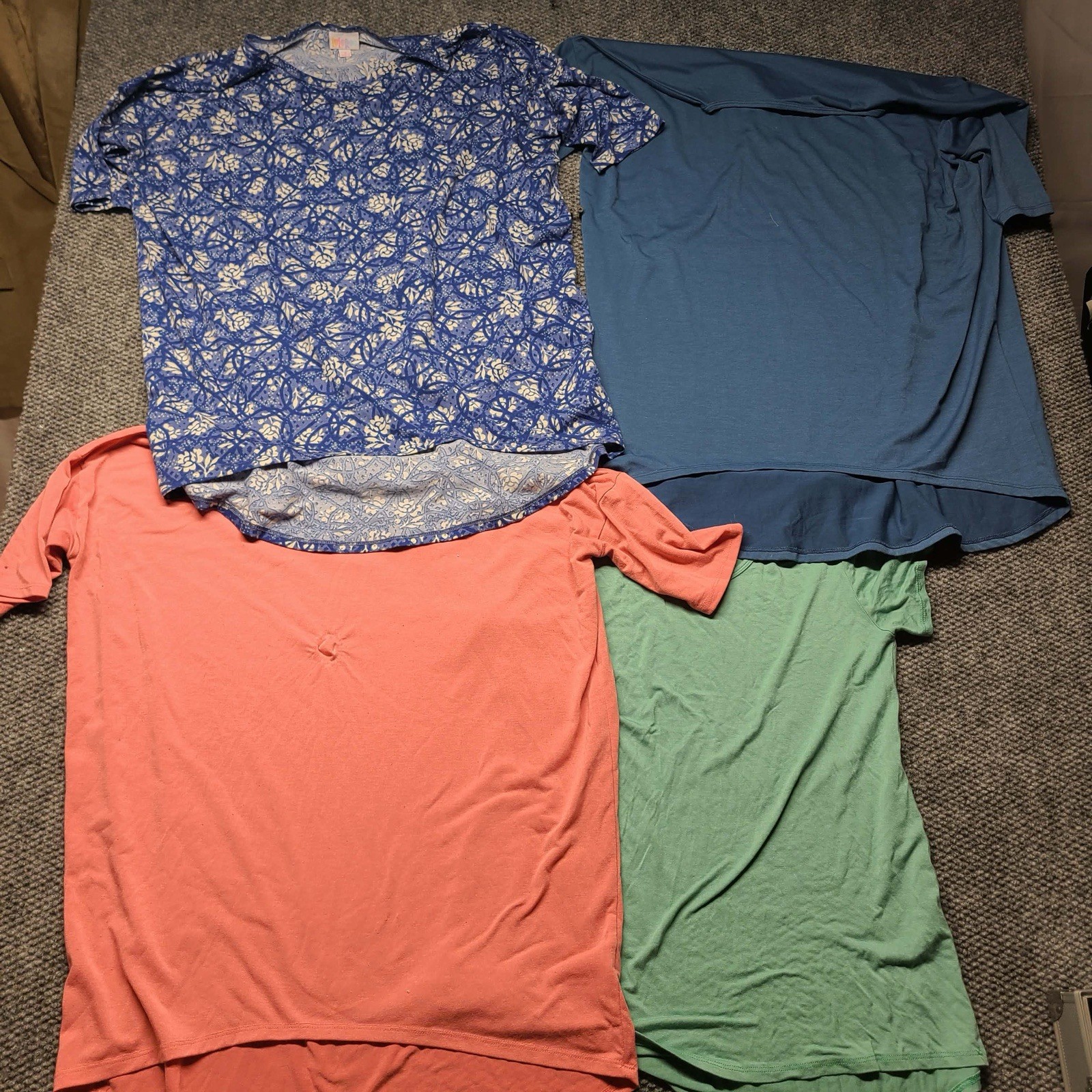 Lot of 4 LulaRoe Women’s TUNIC High/Low Tops Shirts Size S