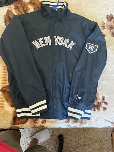 New Era-New York Yankees Club House Mens Jacket - Navy size "S" - Picture 3 of 6