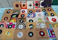 LOT 40 VTG 45 RPM RECORDS W PAPER SLEEVES ESTATE LOT 50s-'70s