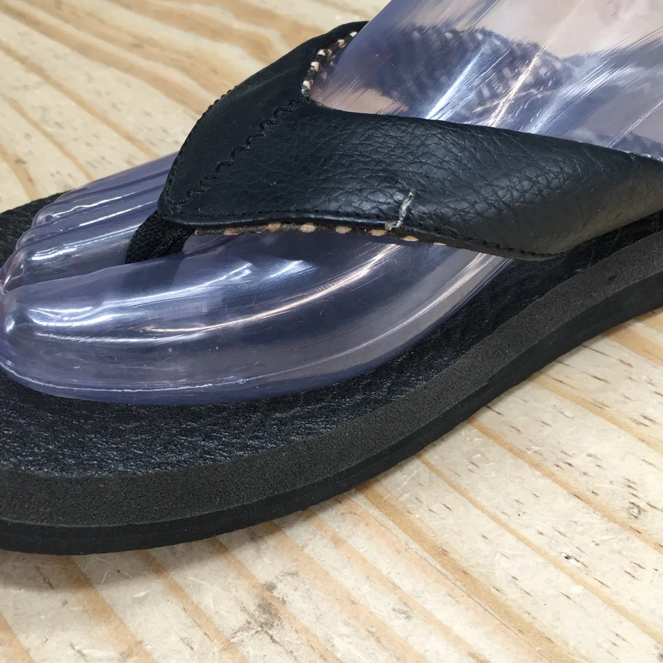 Sandalias Sanuk para mujer 8 esterilla de yoga negra chancla puntera negra comodidad SWS2908 Foto 4 de 4