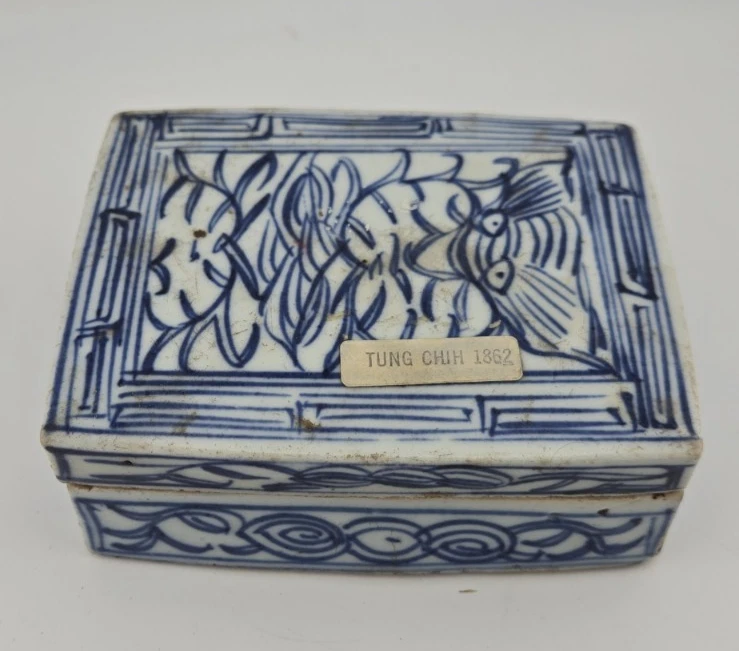 25+ Porcelain & Pottery Blue 1850-1899 Antique Chinese Boxes for