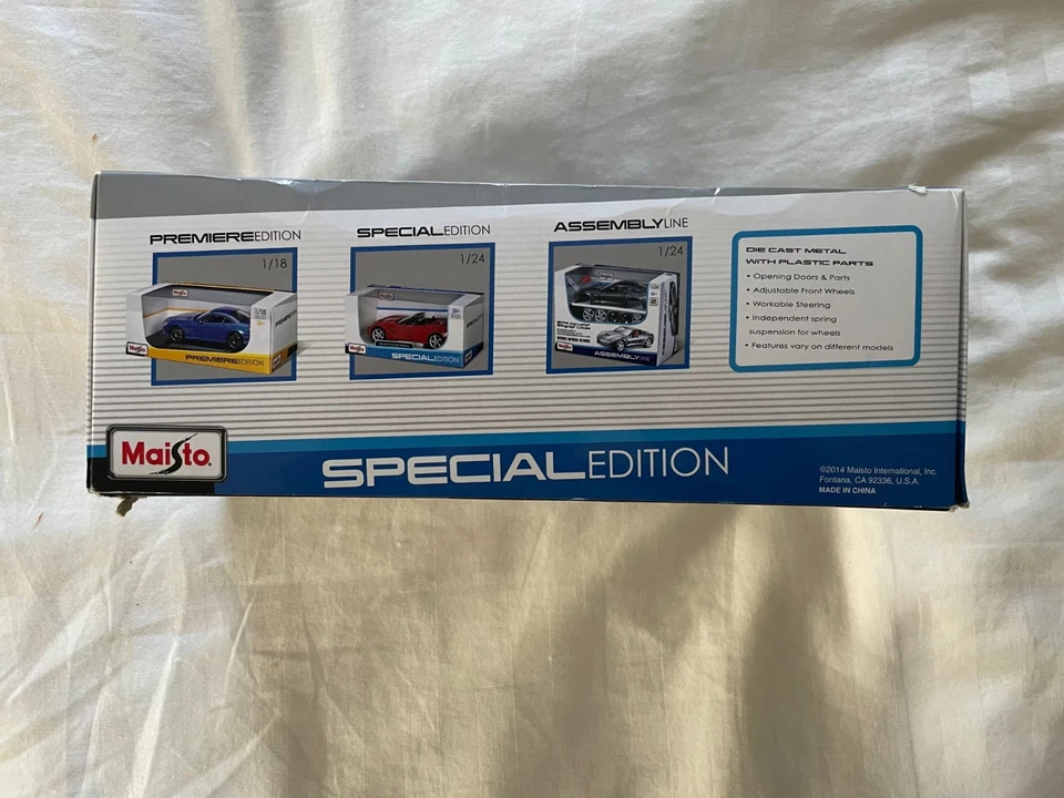 Maisto escala 1:18 diecast plata Porsche 911 Carrera 4S modelo coche 9” coleccionable Foto 4 de 4